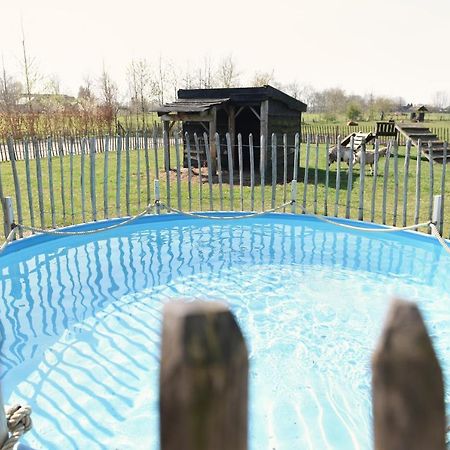 Landhoeve Hotel Oosterwolde  Bagian luar foto